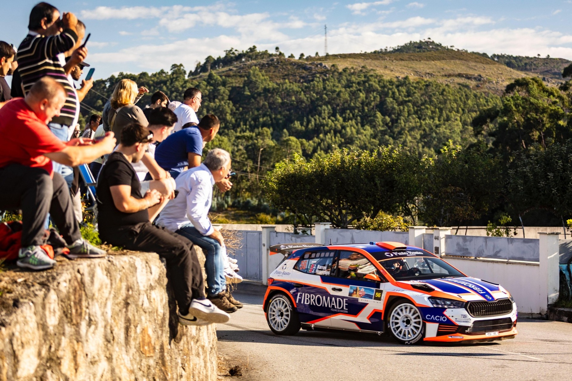 João Barros / Jorge Henriques em Skoda Fabia RS Rallye2